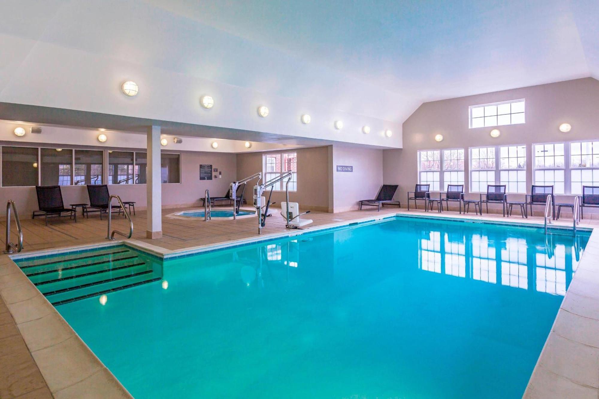 Residence Inn Louisville Northeast Luaran gambar